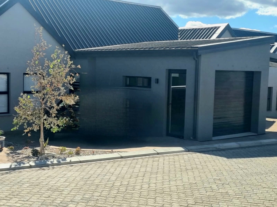 2 Bedroom Property for Sale in Hartland Lifestyle Estate Western Cape